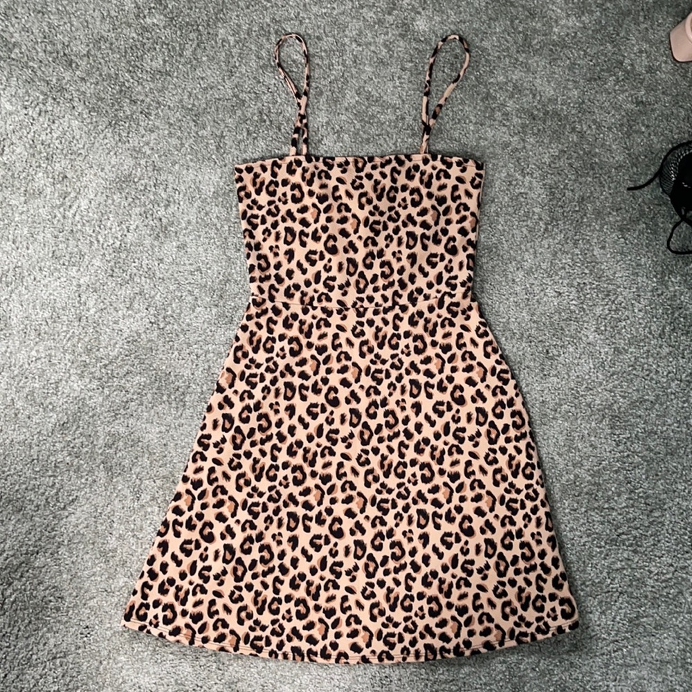 H&M Leopard dress